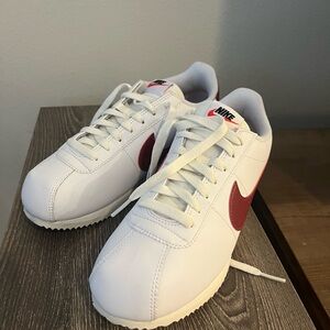 Nike Cortez size 9.5